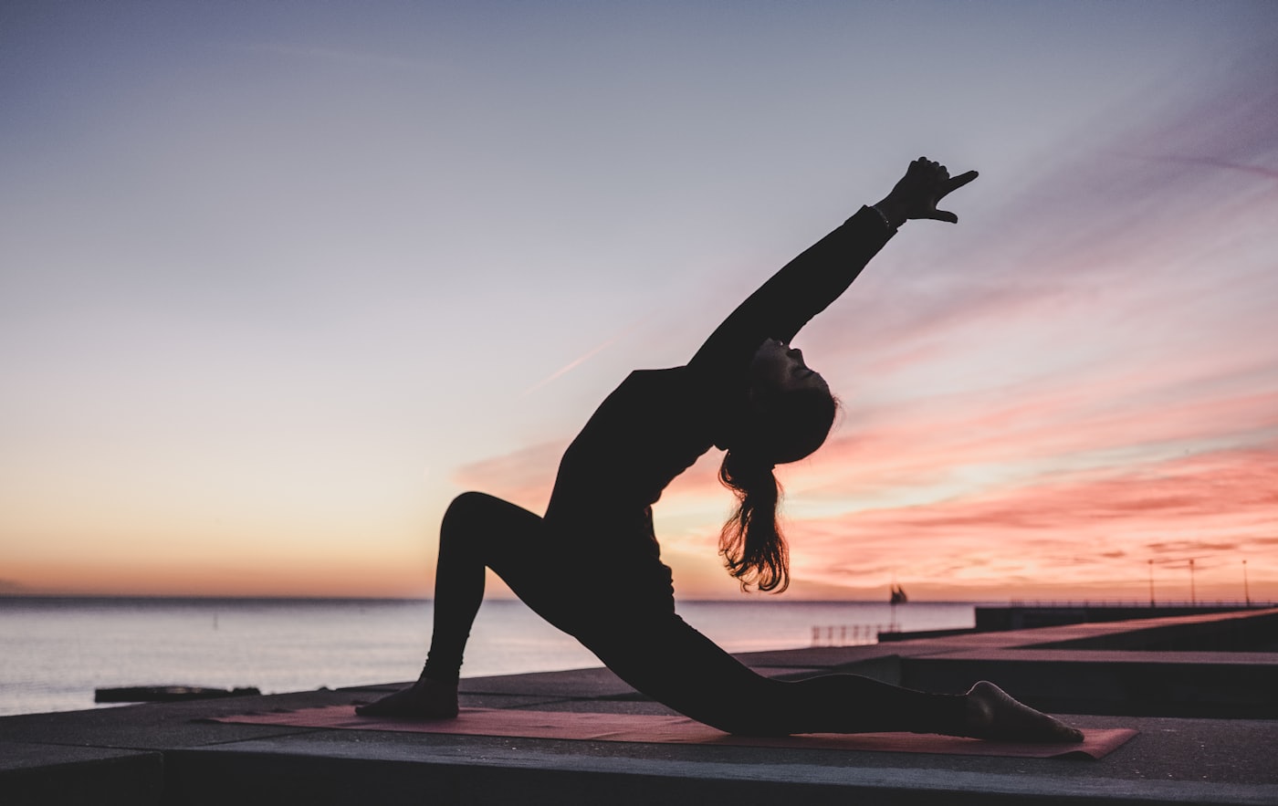 Posture Myths: Why "Sit Up Straight" Isn't the Whole Story