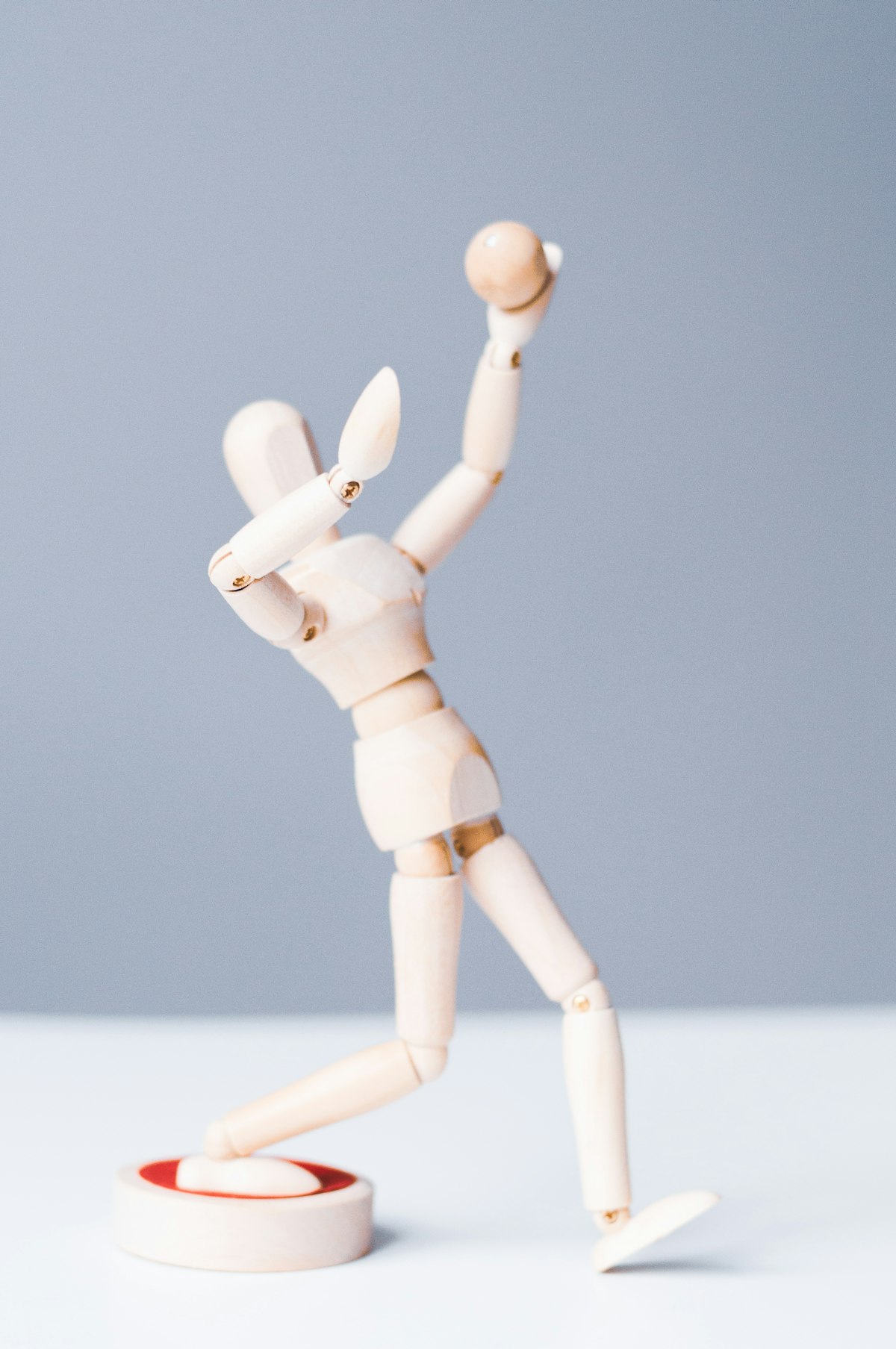 How to Maintain Good Posture Daily: Tips & Habits